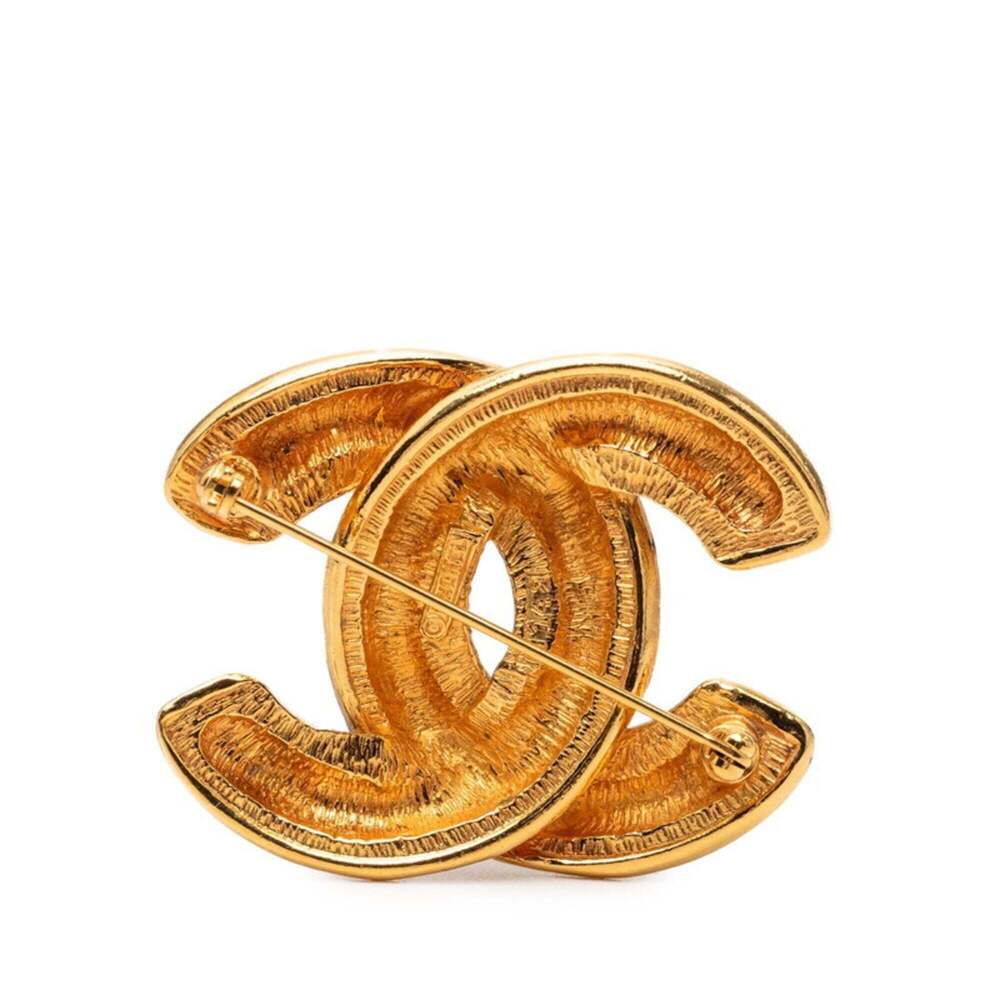 CHANEL Gold Logo Brooch - Picture 2 of 3